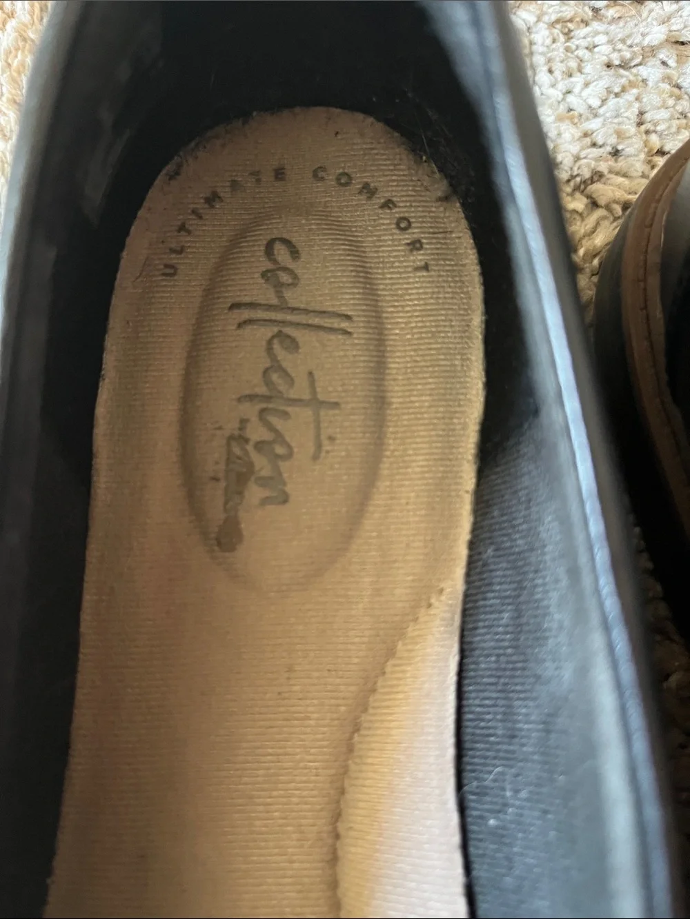 Clarks Womans Raisie Foster Leather Loafers Womens 8.5 Black Slip On Loafers